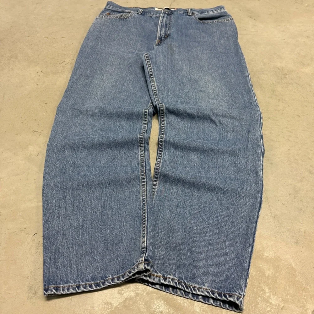 Vintage y2k Levi's 550 Jeans